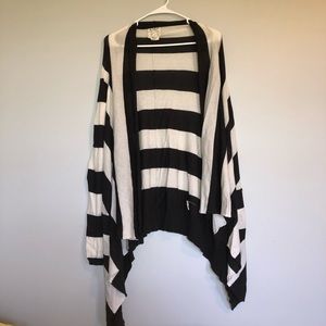 BillaBong striped light weight cardigan size Lg